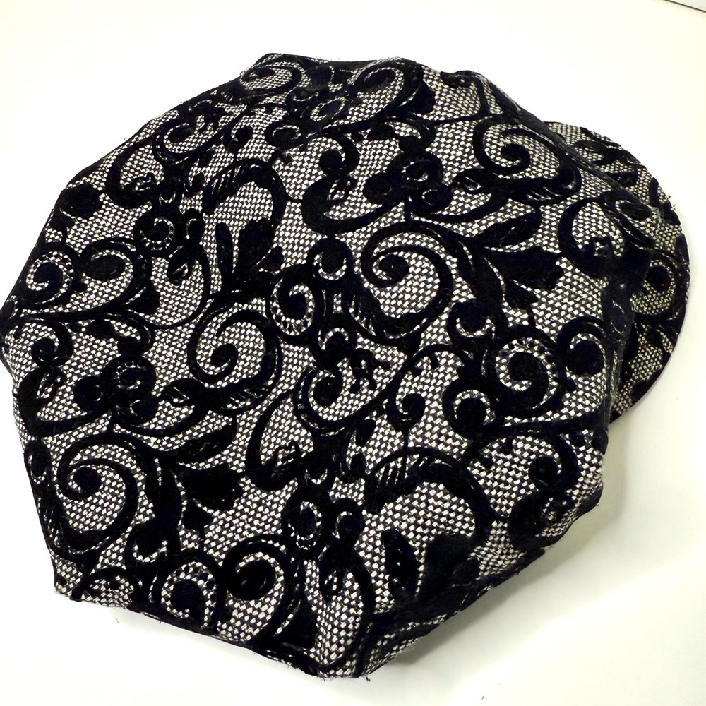 Walt Disney Black & Silver Women's Newsboy Cap - Picture 8 of 9